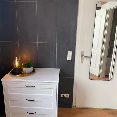 Lägenhet Modernes City-apartment In - Beuys Krefeld