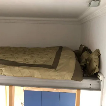 Modernes City-apartment In - Beuys *